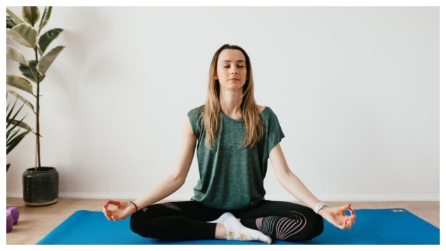 Meditation vs Deep Breathing: Which Calms Anxiety Faster and More Effectively?