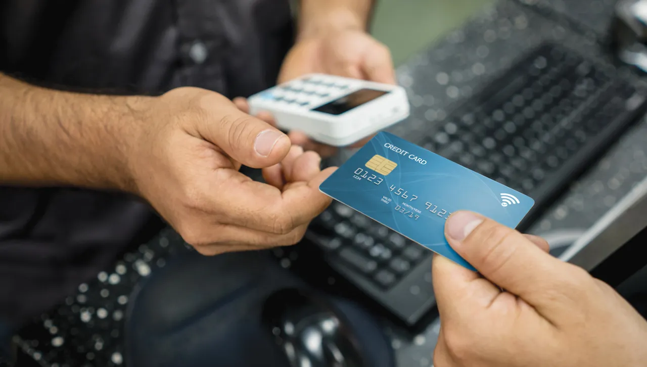 credit card vs debit card